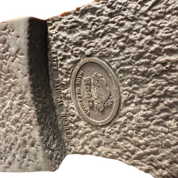 Roots Leather Knee-High Boots | Made in Canada | Brown | Size 7 - Picture 7 of 16